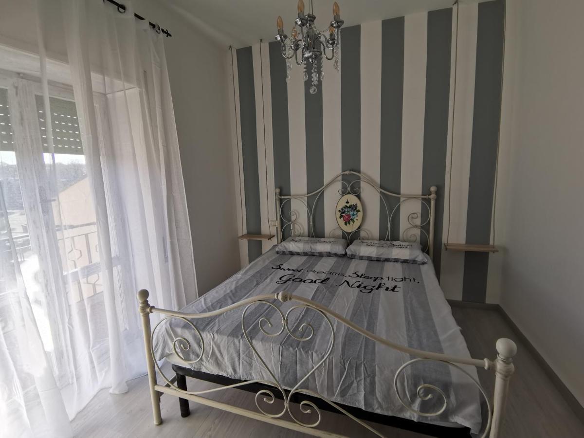 Casa Francigena Bed & Breakfast เวตรัลลา ภายนอก รูปภาพ